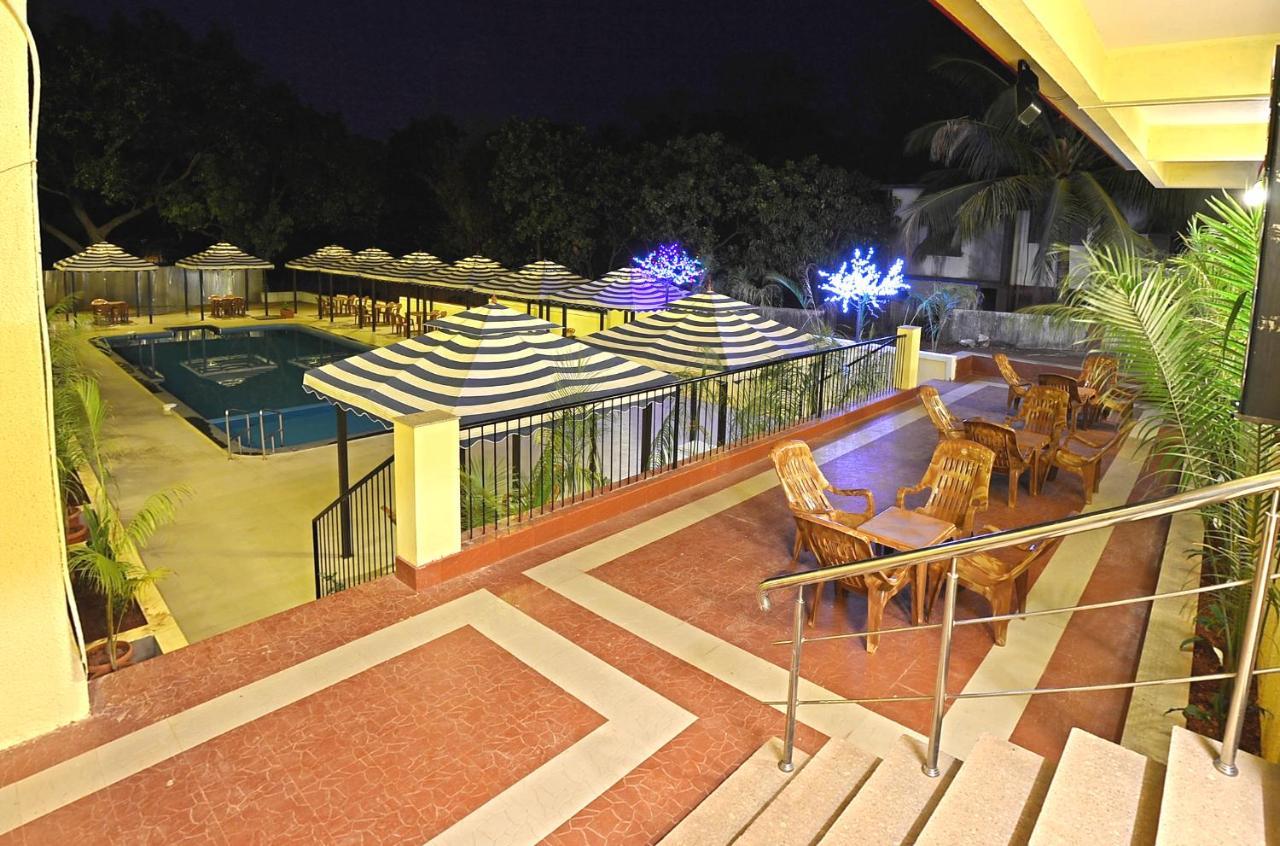 Grand Goa Exotica Guirim Exterior foto